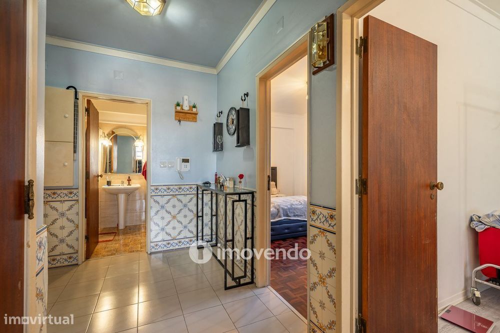 Apartamento T2 com vistas desafogadas, em Odivelas