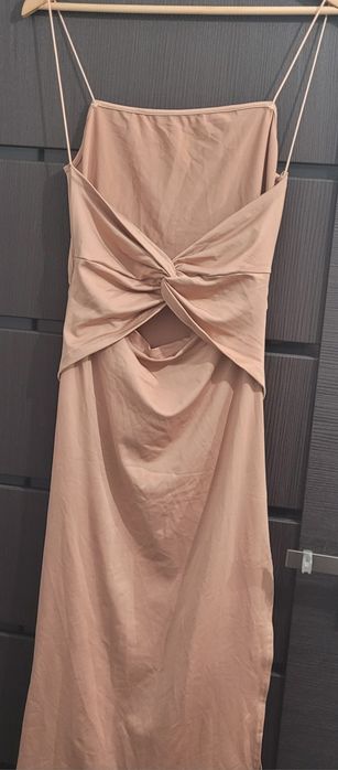 Dopasowana sukienka
