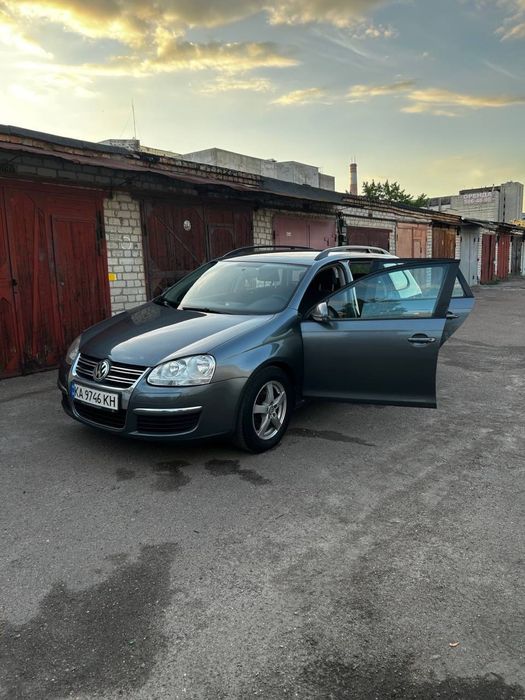 Продам авто Volkswagen Golf 2009