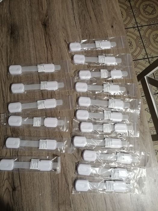 Zabezpieczenia szafki 17szt