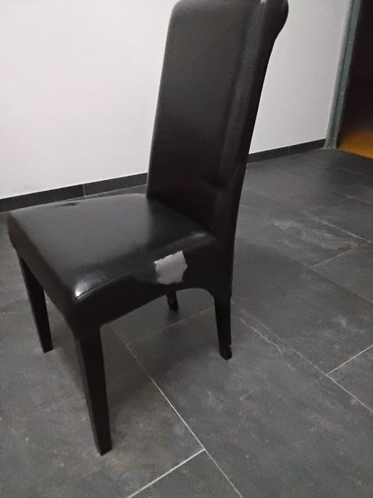 Cadeiras pele sala jantar