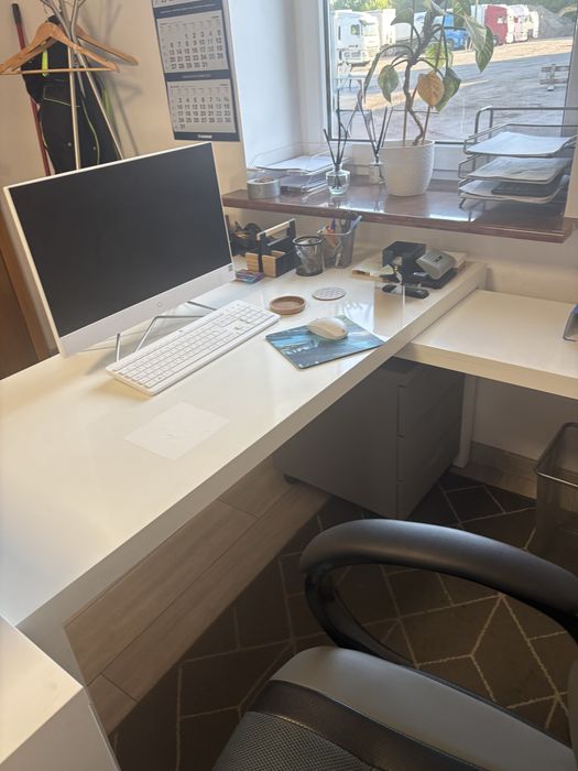 Biurko biurowe ikea