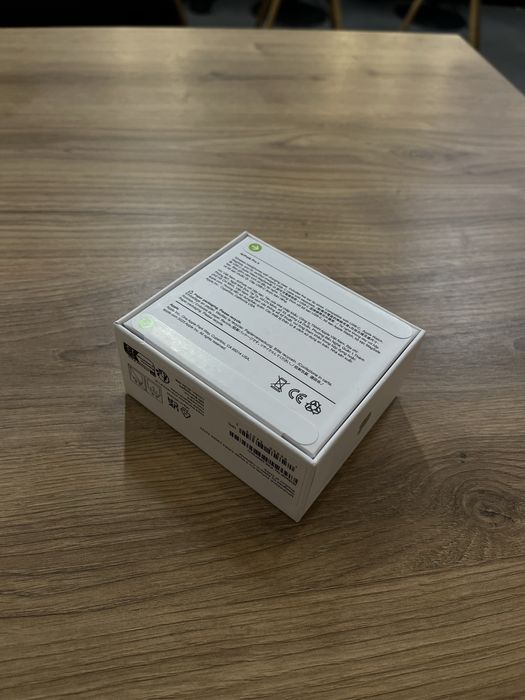 AirPods Pro 3 2025 – шумодав у 2× сильніший ніж Pro 2, повний комплект