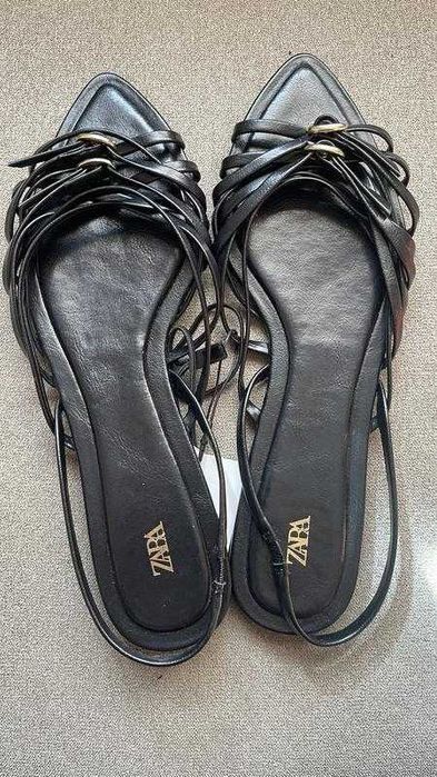 Чорні босоніжки Zara