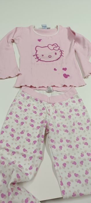 Pijama Hello Kitty para menina 8 anos. Marca Sanrio