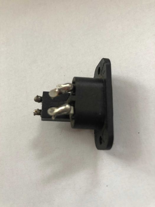 Gniazdo radia TV itp. - gniazdko 250V 2,5A