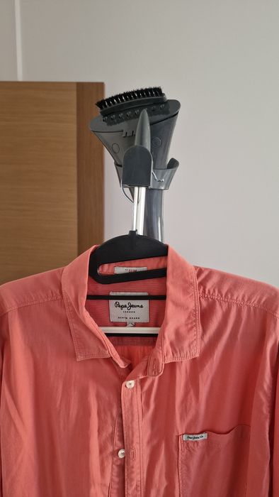 Ferro a vapor para camisas e vestidos como novo