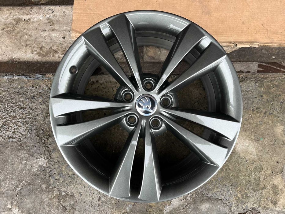 Оригінальні диски 5/112 R18 7,5J ET51 Skoda Octavia A5 VRS Audi VW
