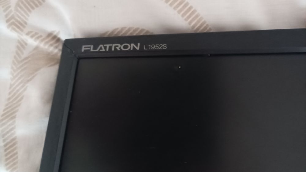 Продам монітор LG 19"