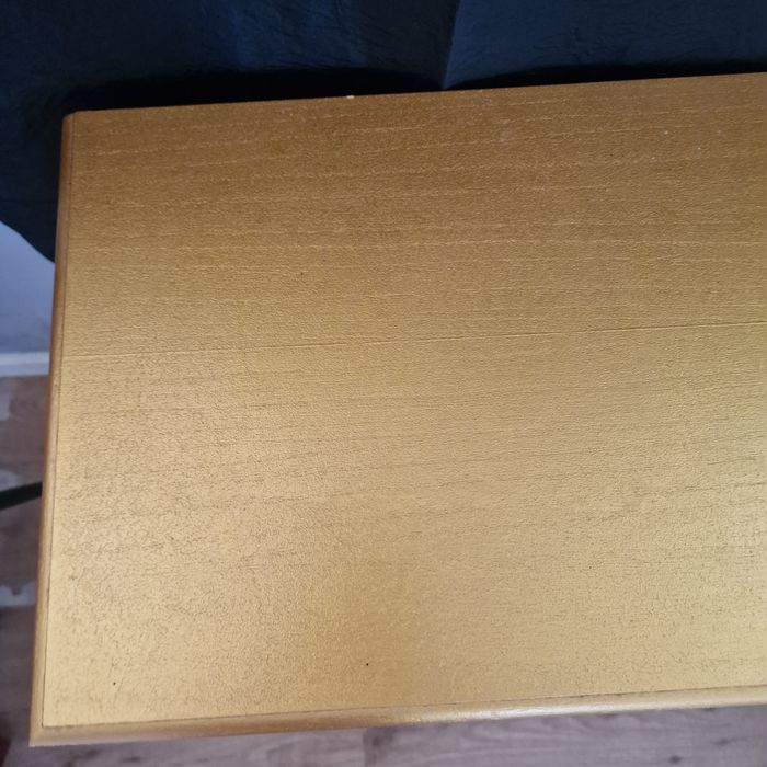 Aparador/consola preto e dourado