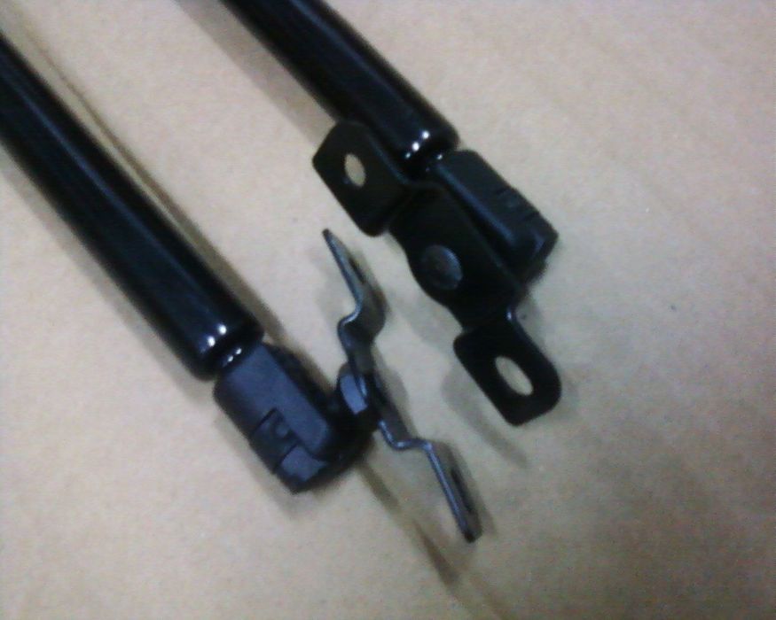 Par de amortecedores da mala toyota celica at18 ct18 (novos)