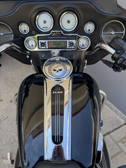 Harley Davidson street glide FLHX