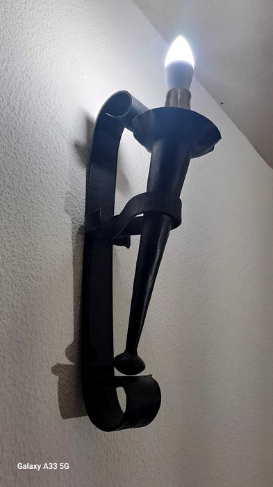 2 Candeeiros fundidos antigos de sala