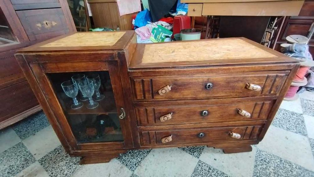 toucador antigo reciclado em móvel garrafeira/TV