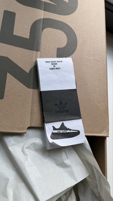Yeezy BOOST 350 V2