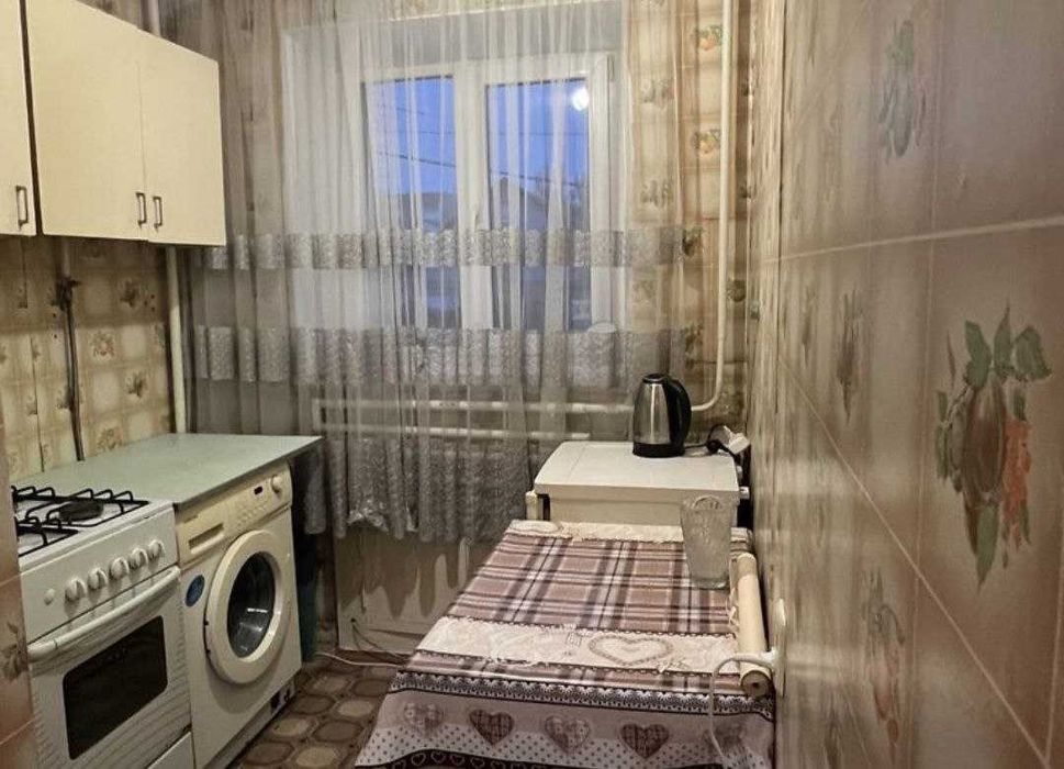 Продам 1 кім кв, Київська!!!