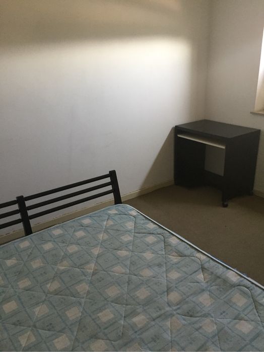 Quarto para arrendar estudantes - Coimbra - Sto Ant Olivais