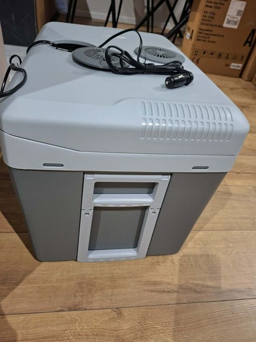 Lodowka turystyczna z kolkami 40l 230v I 12v