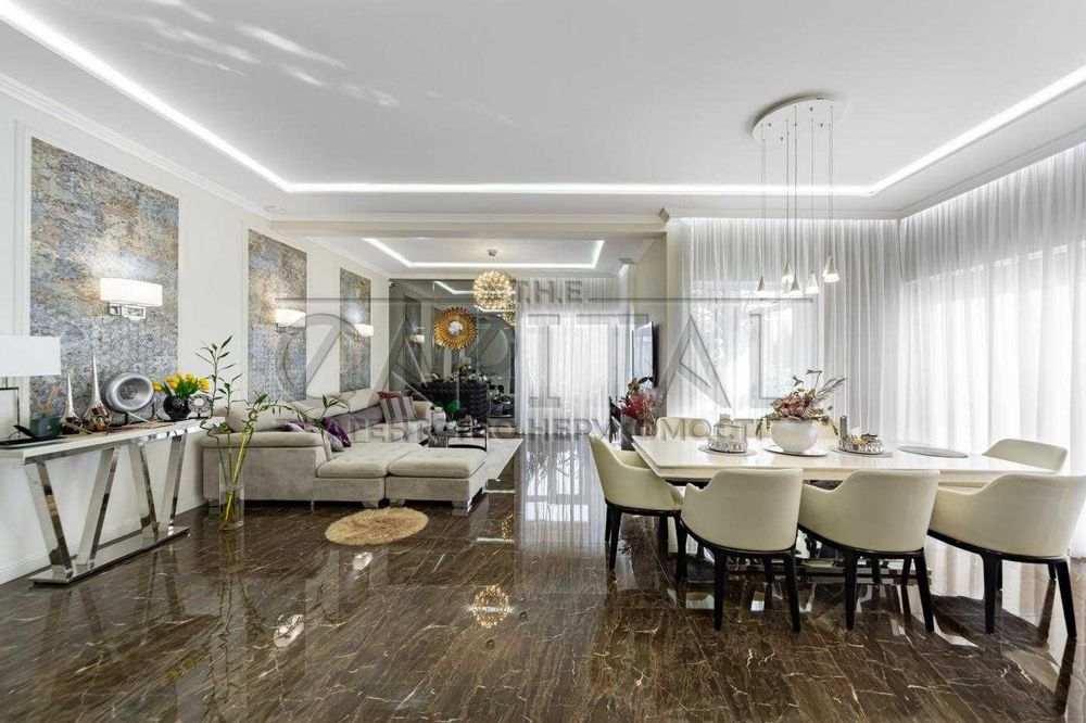 Престижний будинок в Крюківщіні 400м2, гараж та басейн