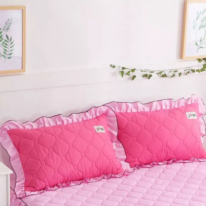 Красивая наволочка для подушки 2 шт с рюшами