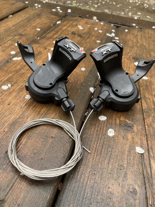Манетки Shimano Deore XT 3x9