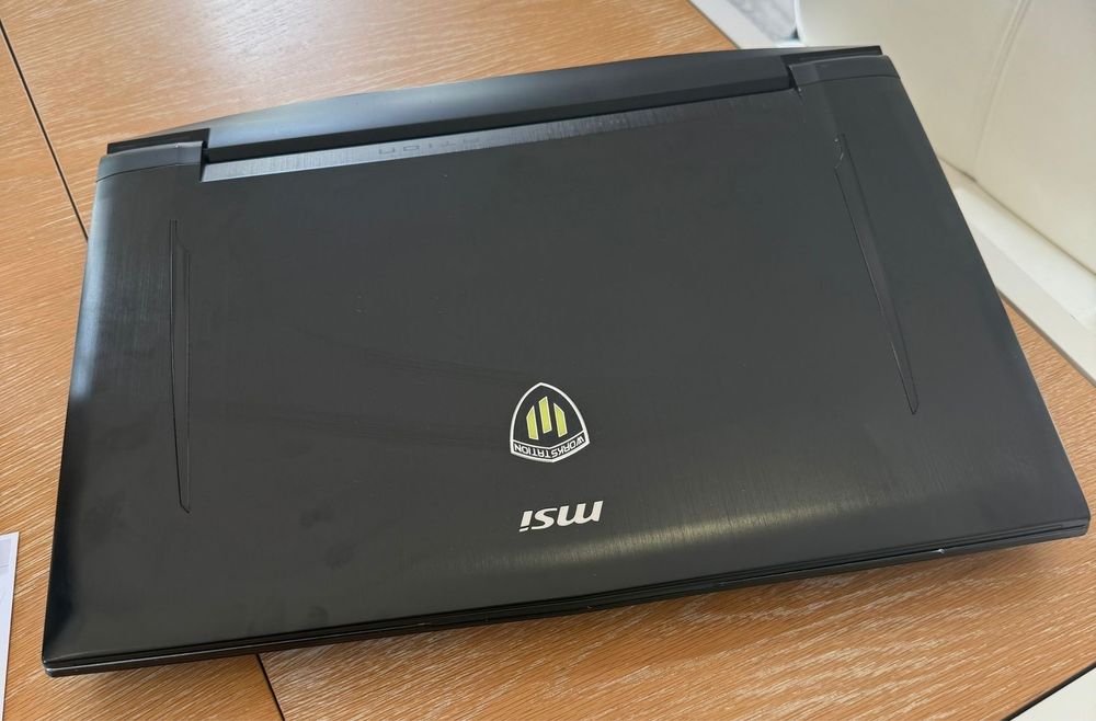 Vendo pc portatil MSI