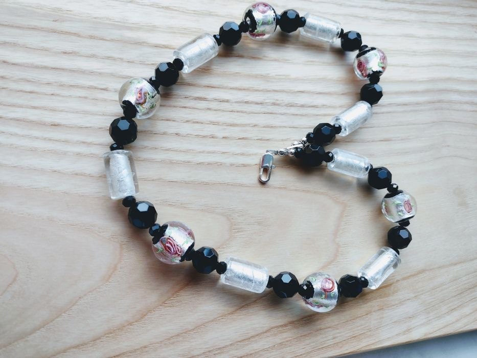 naszyjnik 54cm srebrno czarny i róże szkło weneckie lampwork kryształ