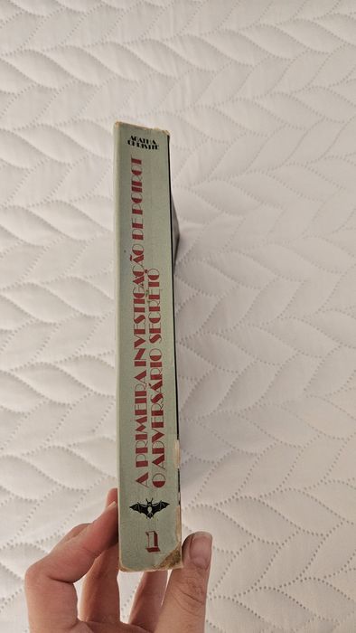 A primeira investigação de poirot / O adversário secreto