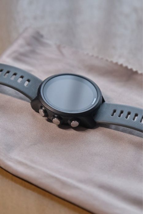 Garmin Forerunner 245  смарт-годинник