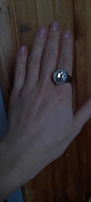 Dyrberg/Kern кольцо золотое с кристаллами Swarovski III (18,15 мм) 7 г