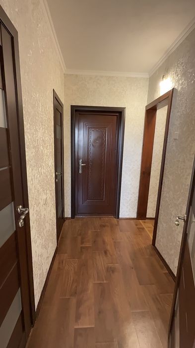 Продаж 4-х кімнатна по вулиці Прилуцька