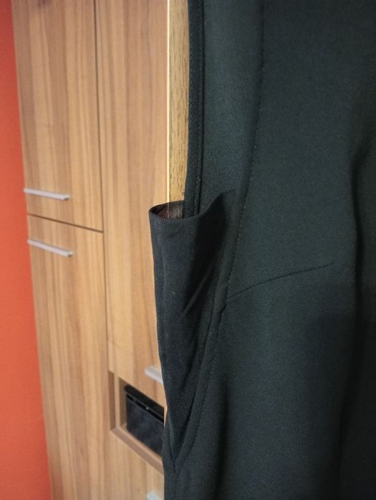 Sukienka z siateczka mi elegancka midi