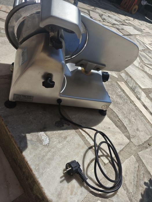 Fatiadora Elétrica Profissional Graef EH-170 T