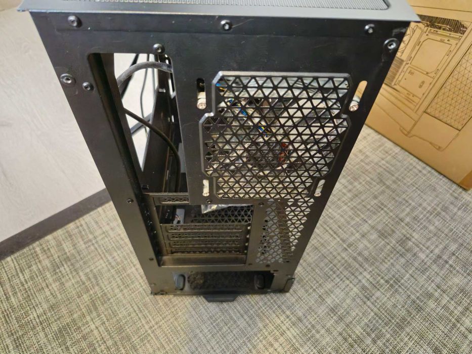Fractal Design Pop Air Black TG Clear Tint