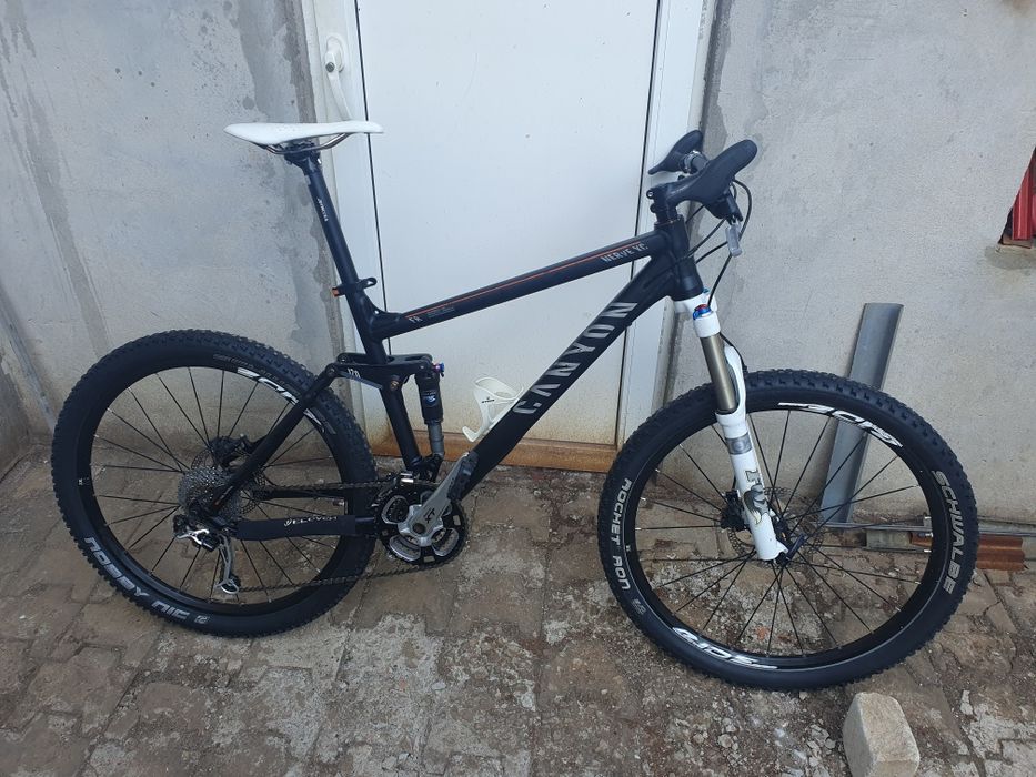 ケノン　v.8.6 Велосипед рама 18,5 canyon nerve xc f8 двухподвес: 23 600 грн