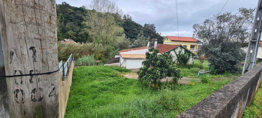 Moradia M3 com Terreno-VENDA JUDICIAL