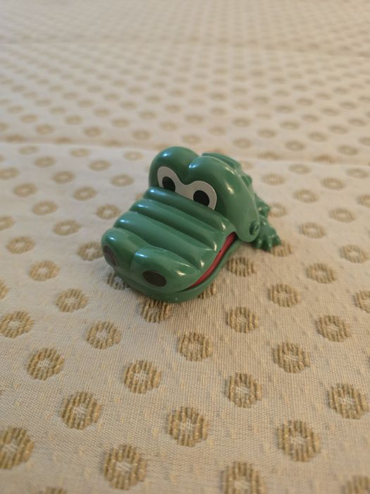 Brinquedo - crocodilo morde dedos