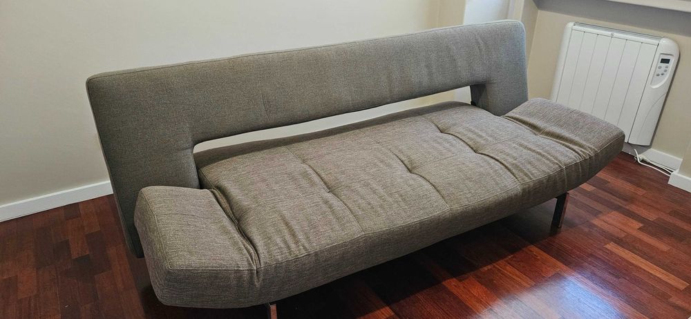Sofá cama em tecido
