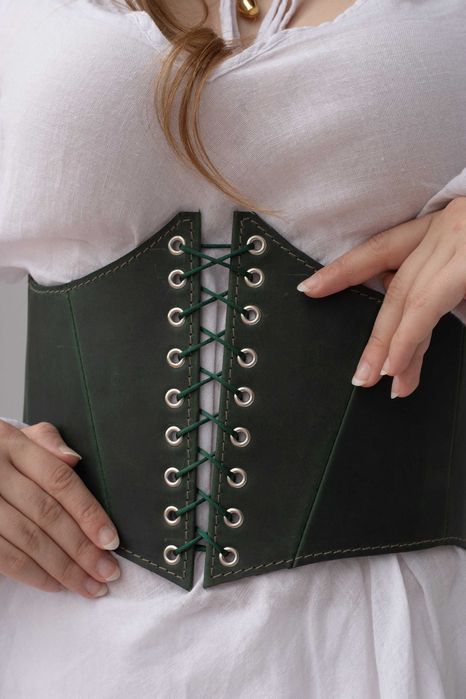 Швейний цех, відшив шкіряних виробів, виробництво, сумки, гаманці