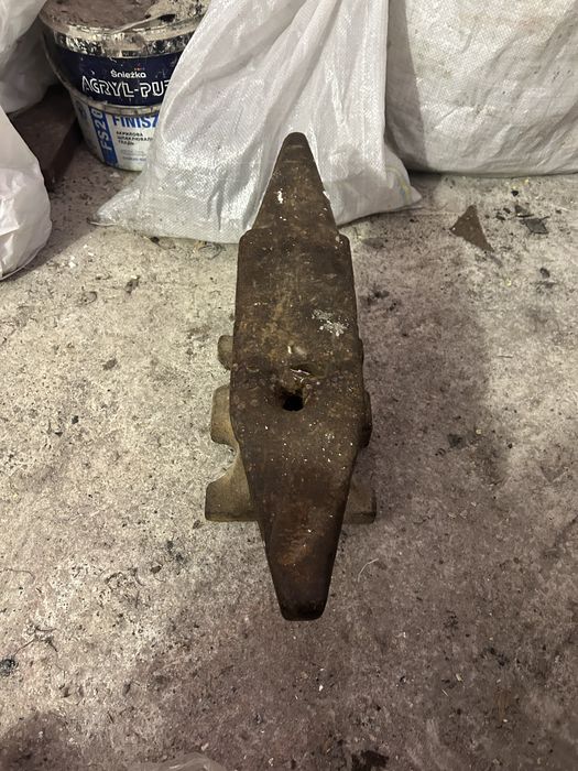 Продам наковальню 100 кг