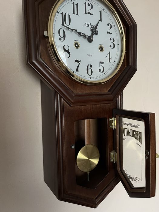 Механічний годинник Adler