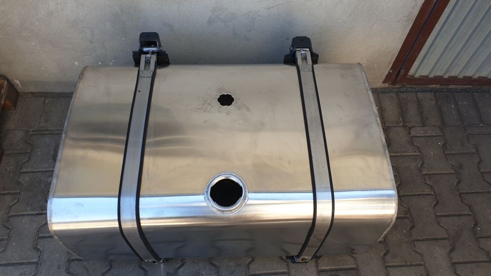 Zbiornik Iveco lowdeck stralis 300 l