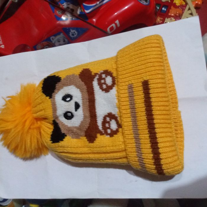 Gorros de criança novos