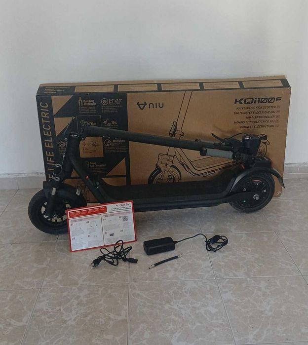 Trotinete NIU KQi100F (Como Nova) – Apenas 1 Mês de Uso + Garantia