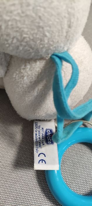 Brinquedo Chicco com música