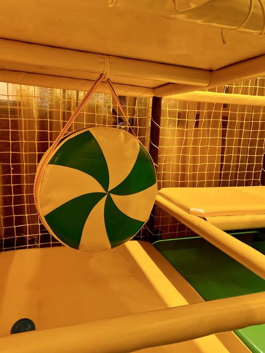 Продам лабіринт з батутом