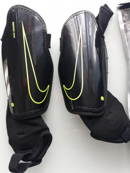 Ochraniacze na pszczele 3 Nike jak nowe