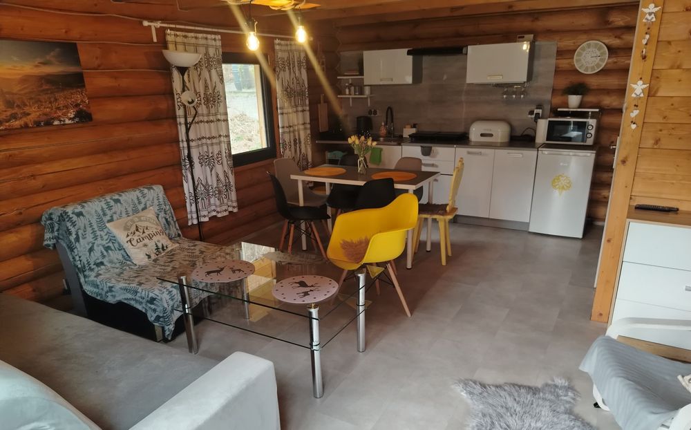 Chatka pod lasem Szczyrk  Góralski domek z bali  jacuzzi