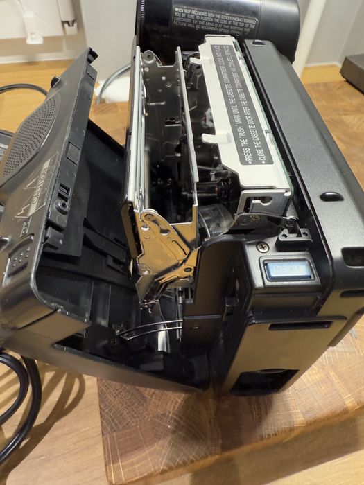 Kamera analogowa video Sharp ViewCam 8 VL-47