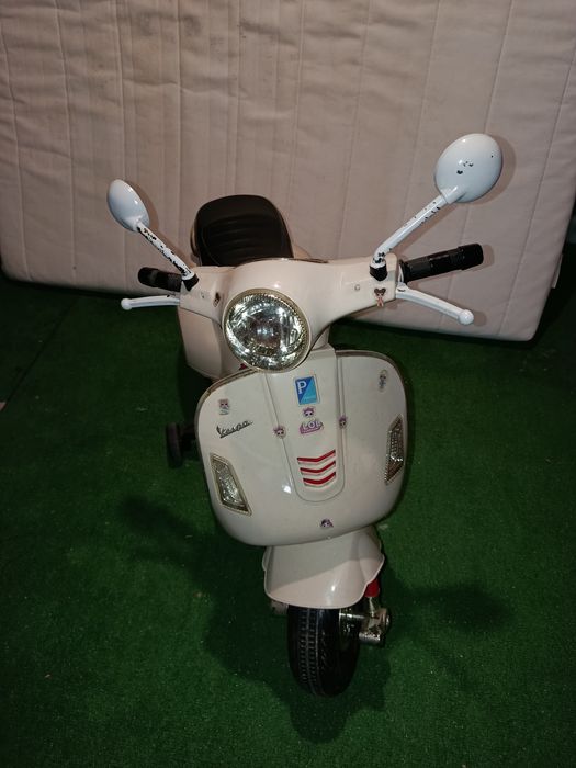 Vespa criança usada